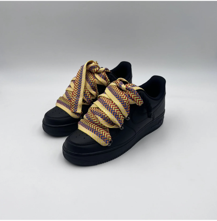 af1 negras con cordones lanvin amarillos